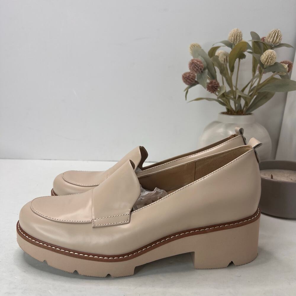 Naturalizer Darry Leather Platform Lug Sole Loafer Beige Women 9.5 Wide NWOB